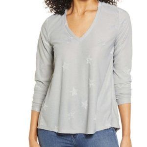 bobeau flocked v-neck star print top S